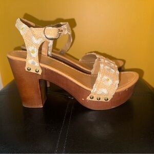 madden girl Lifft Women's Platform High Heel Sandals